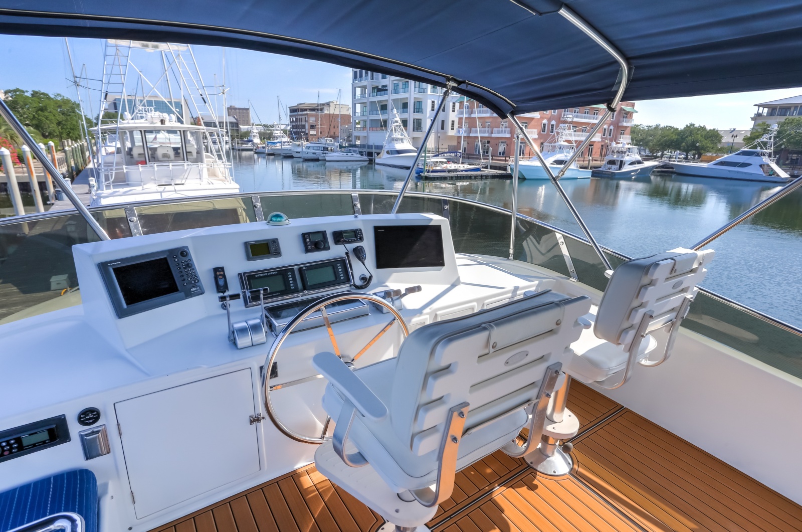 2003 Jefferson 57 Pilothouse