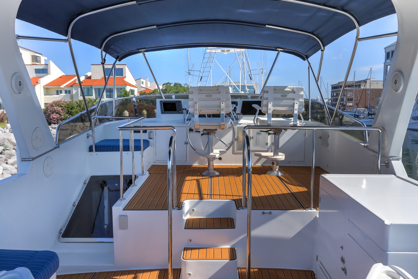 2003 Jefferson 57 Pilothouse