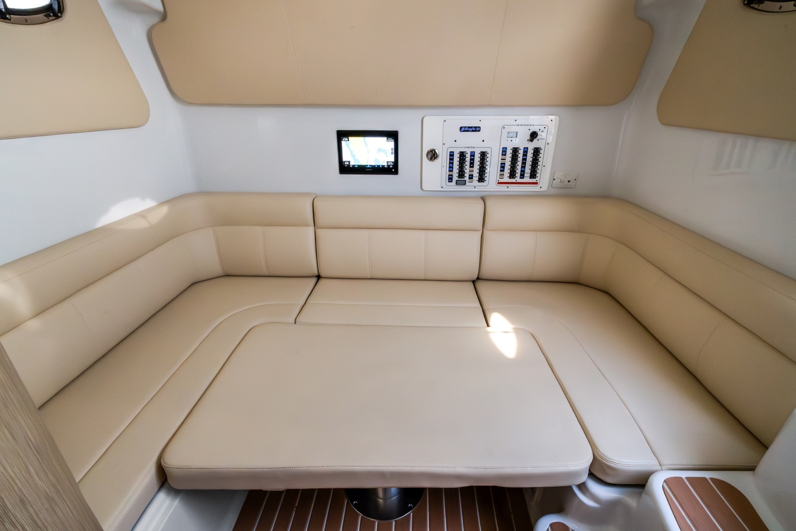 2024 Yellowfin 54 Offshore