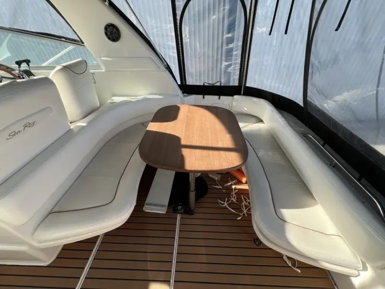 1999 Sea Ray SUNDANCER 310 31ft Sea Ray Yacht For Sale