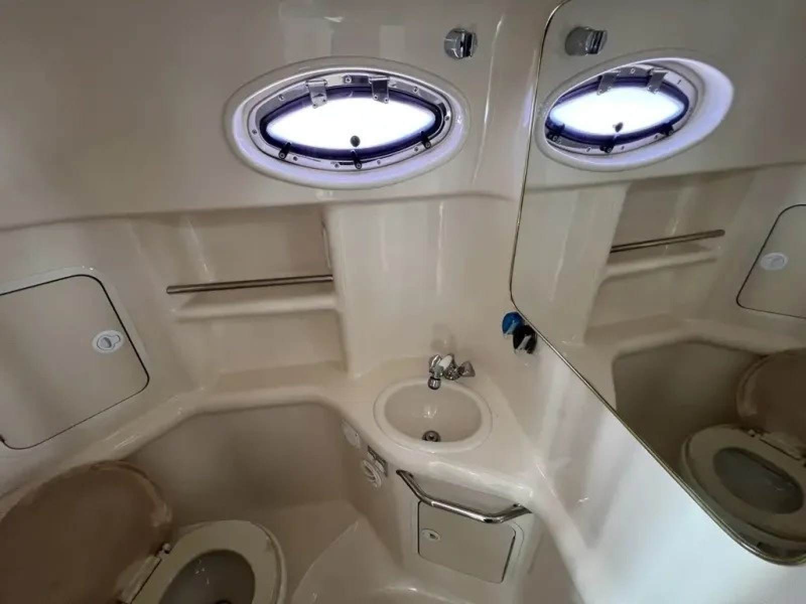 1999 Sea Ray SUNDANCER 310 31ft Sea Ray Yacht For Sale