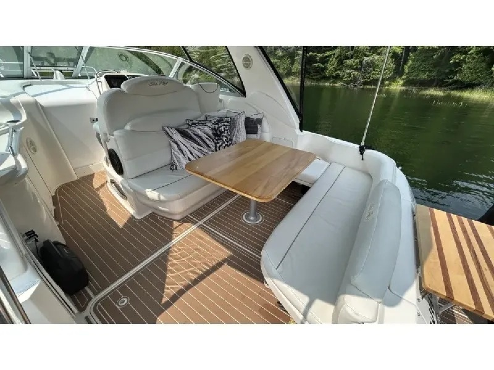 1999 Sea Ray Sundancer 340
