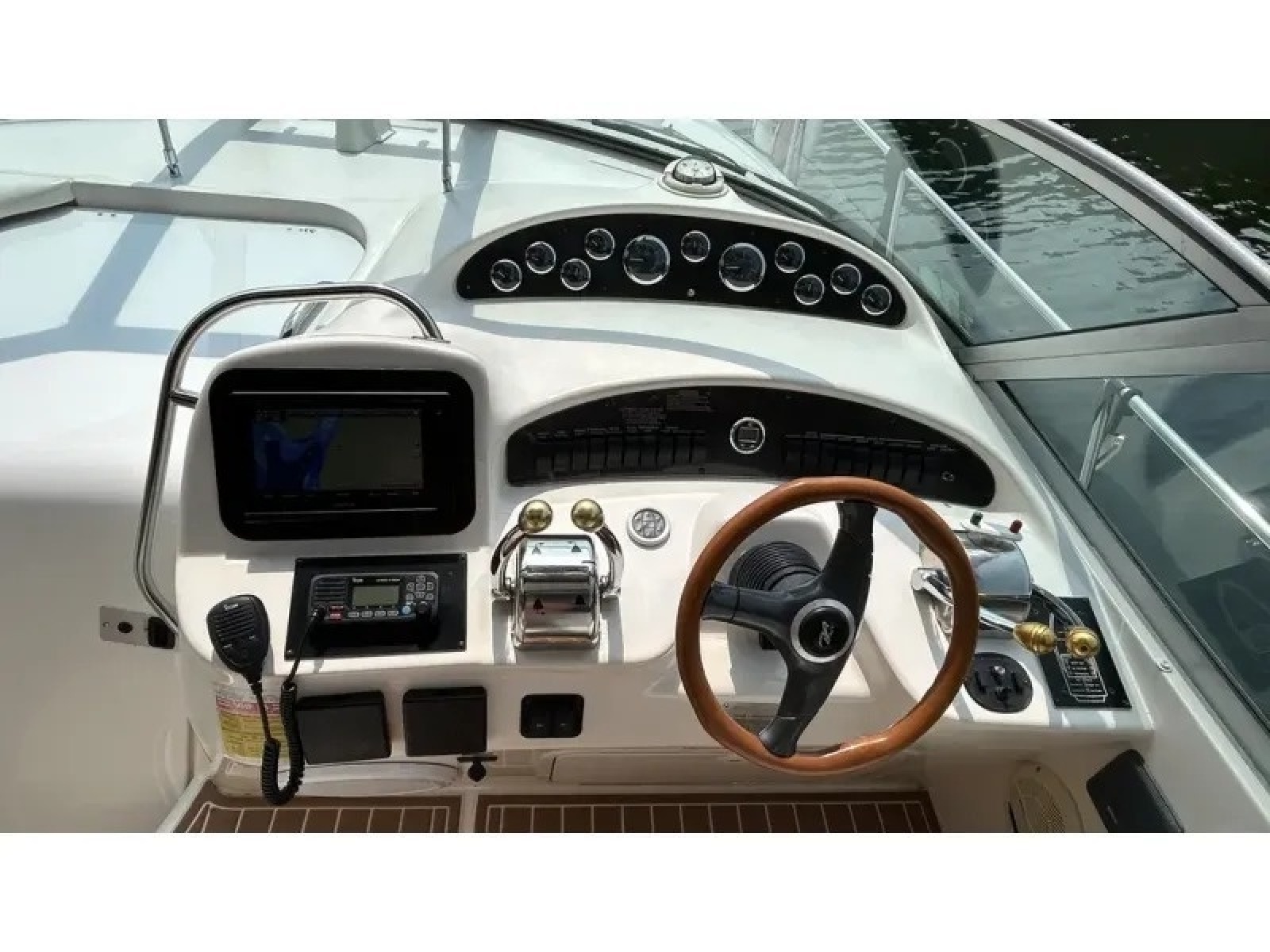 1999 Sea Ray Sundancer 340