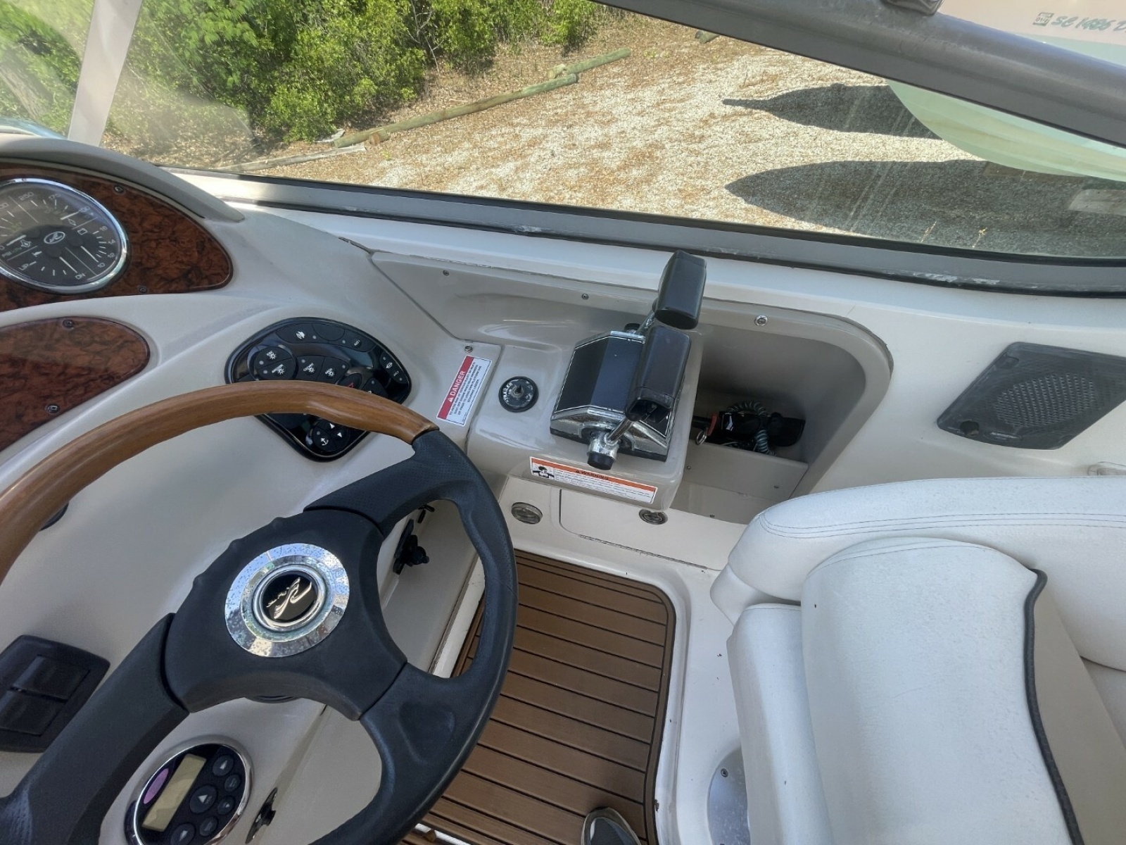 28ft Sea Ray Yacht For Sale