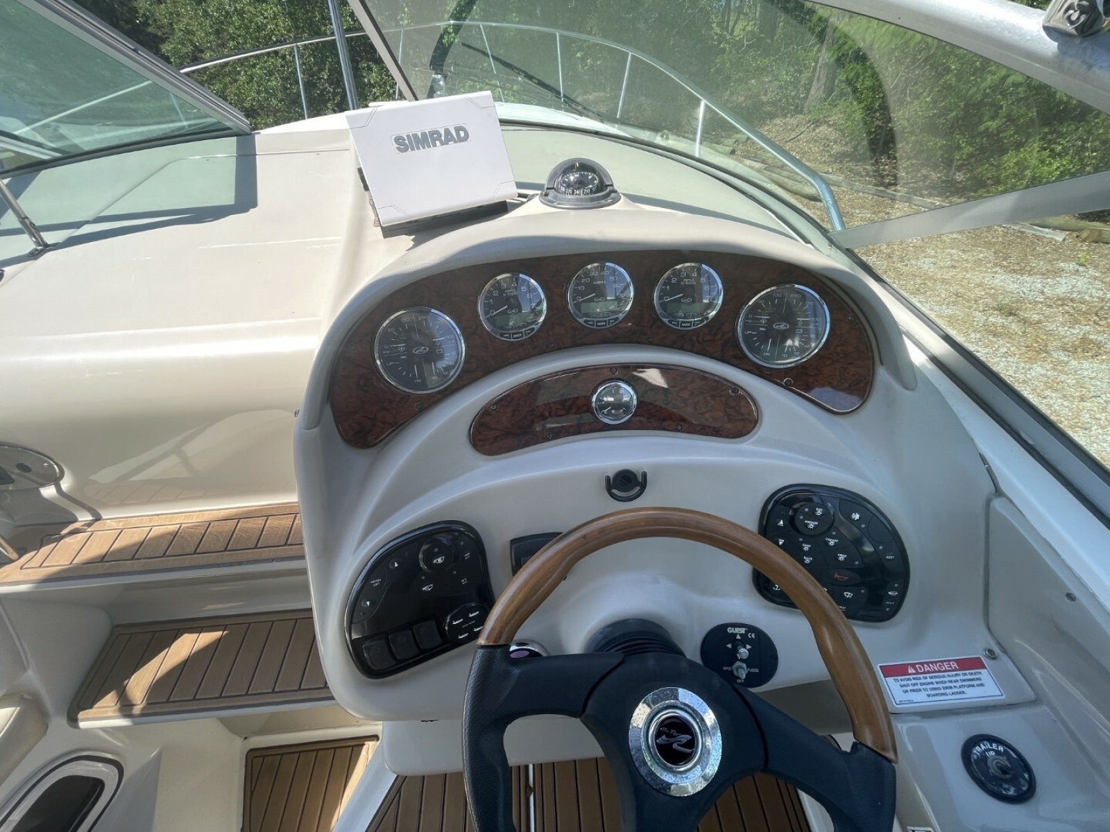 28ft Sea Ray Yacht For Sale