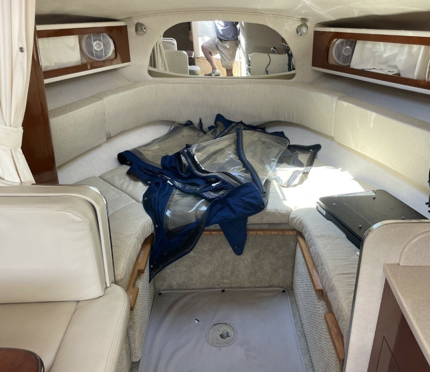 28ft Sea Ray Yacht For Sale