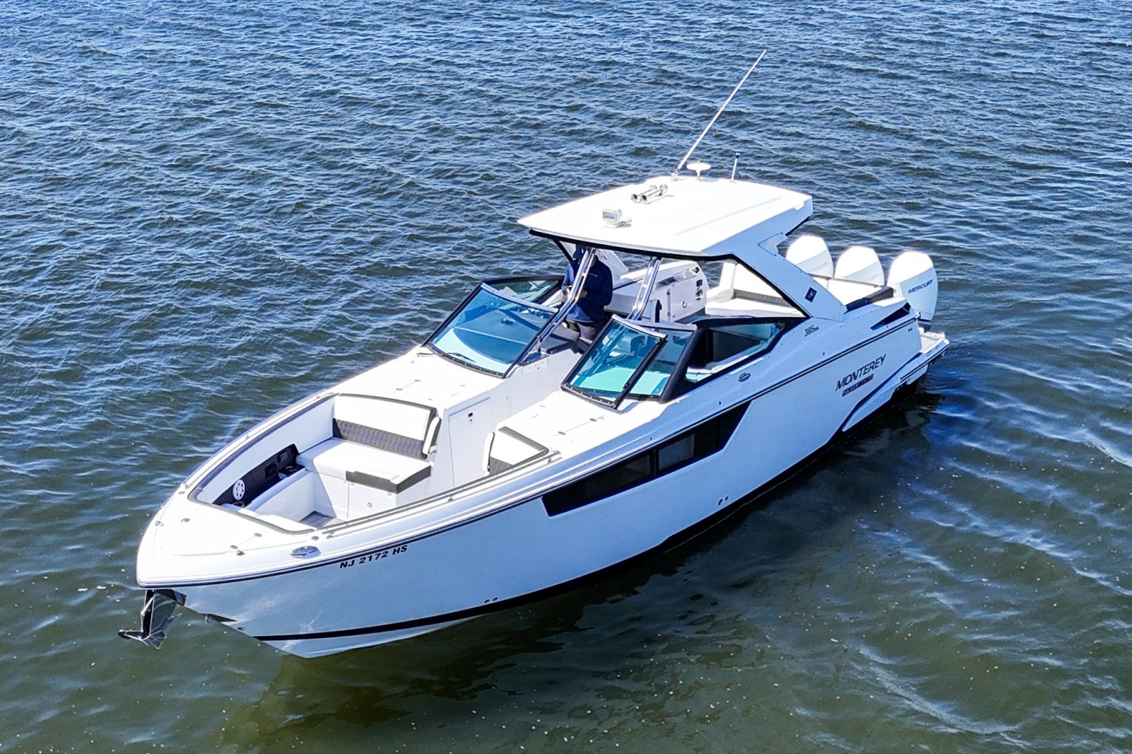 38' 2021 Monterey 385SE Super Express