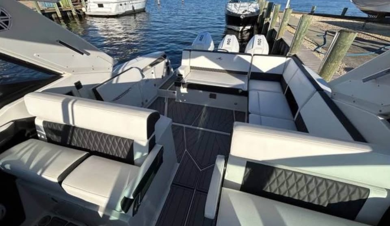 2021 Monterey 385SE Super Express