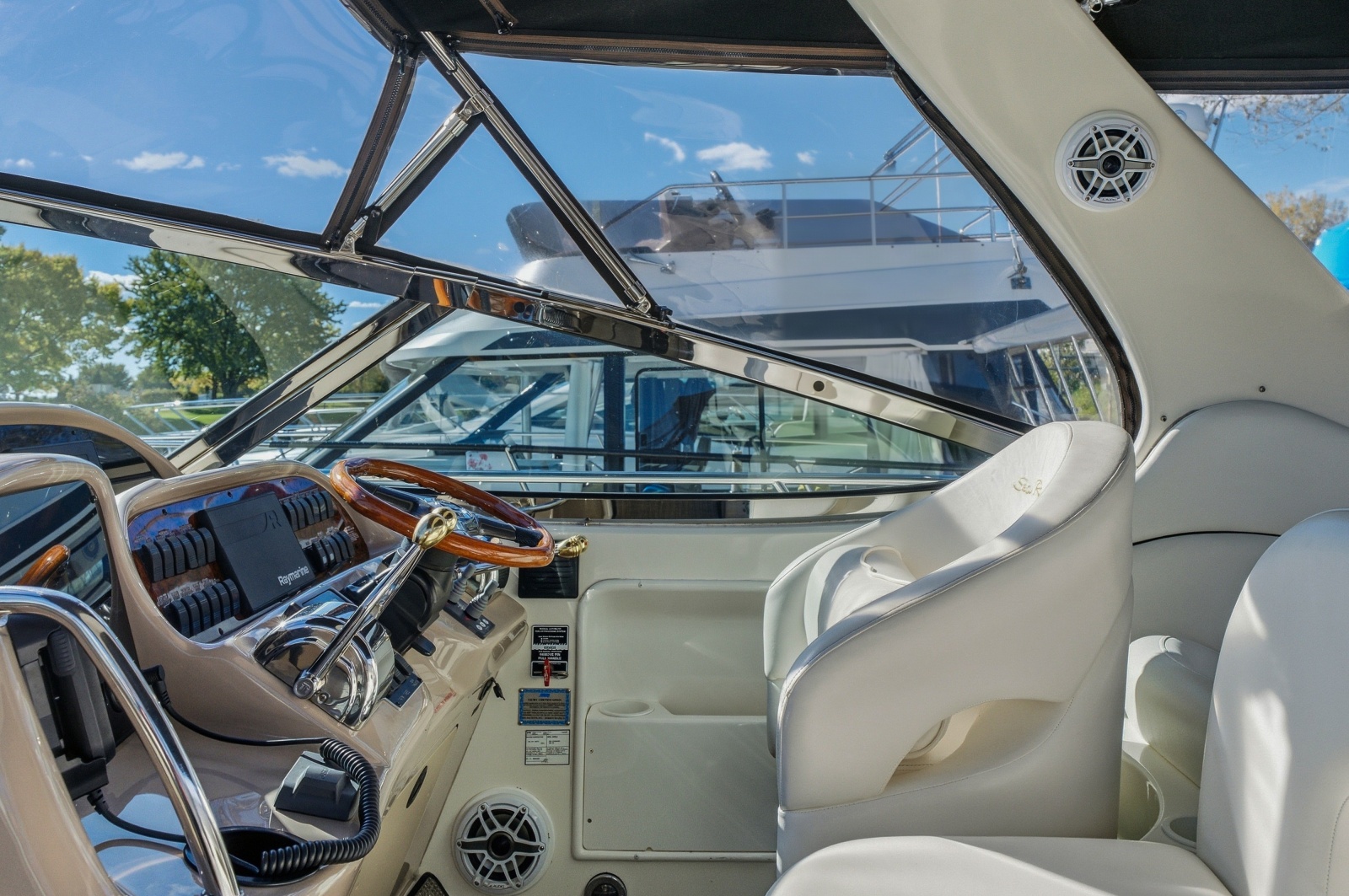 2004 Sea Ray 360 SUNDANCER