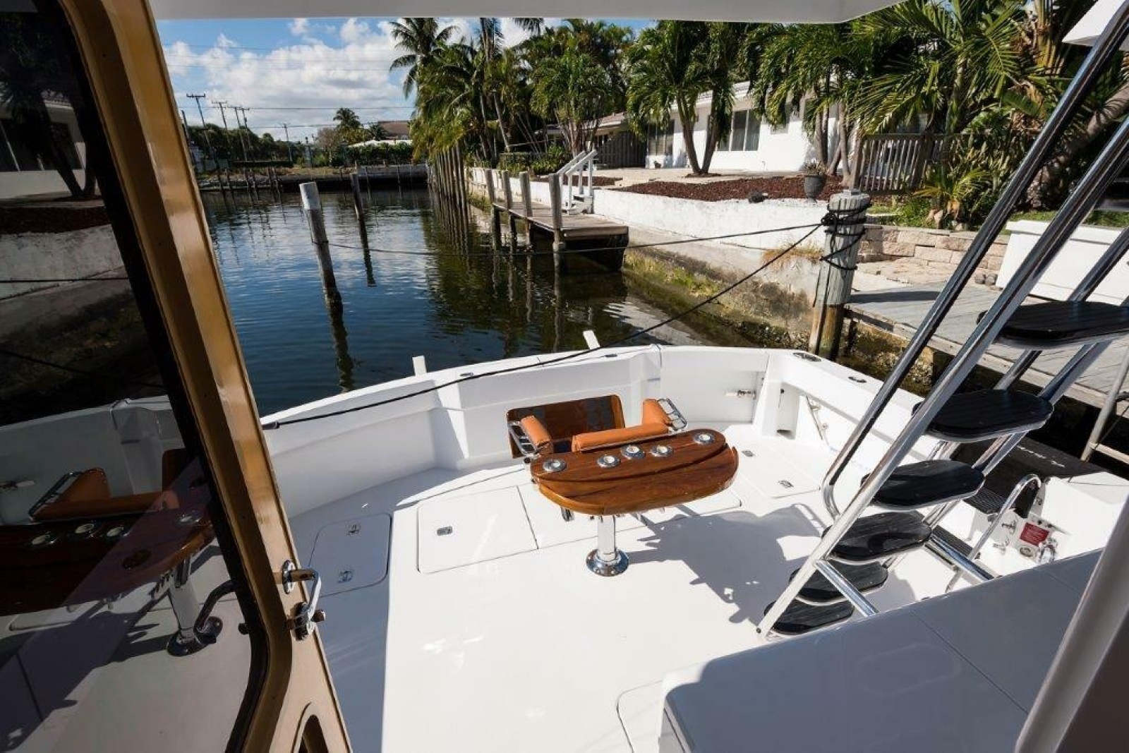 Hatteras 60 SALT RUSH -  Cockpit