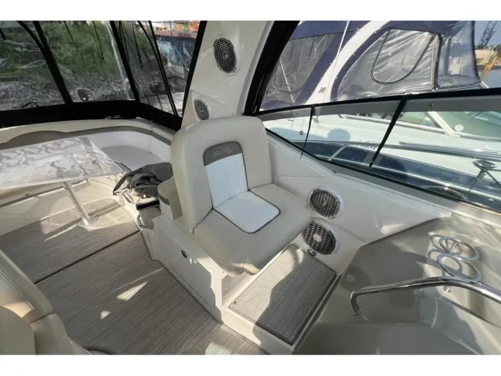 2012 Sea Ray 370 SUNDANCER
