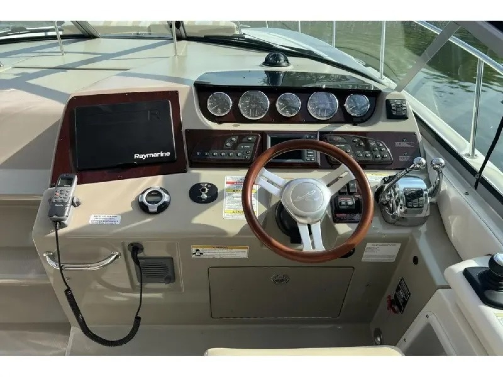 2012 Sea Ray 370 SUNDANCER