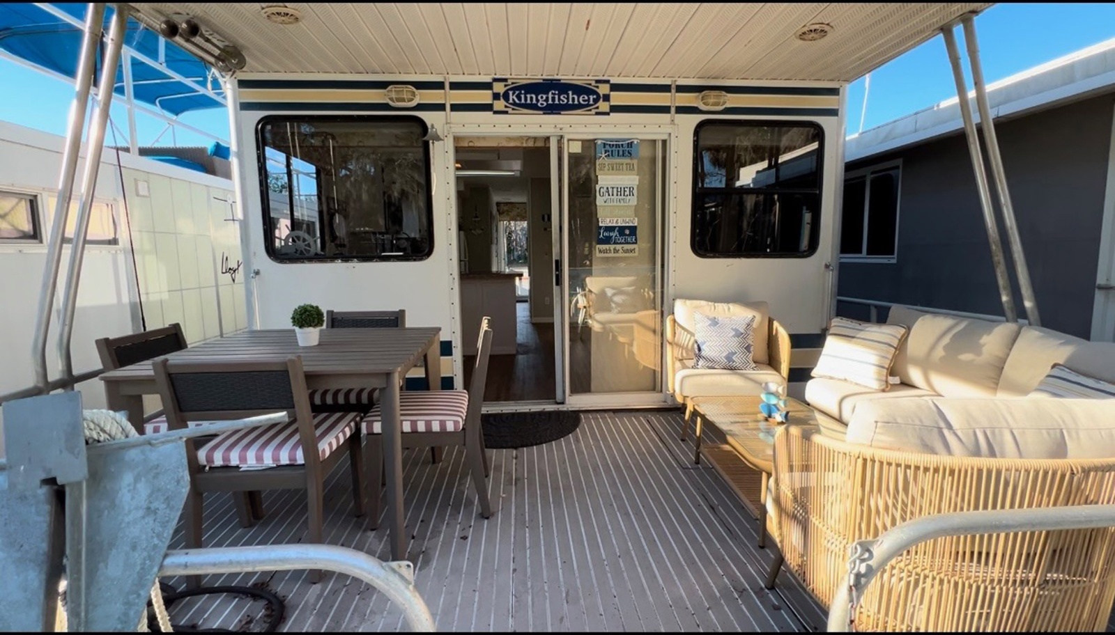 1999 Aqua Chalet 4614
