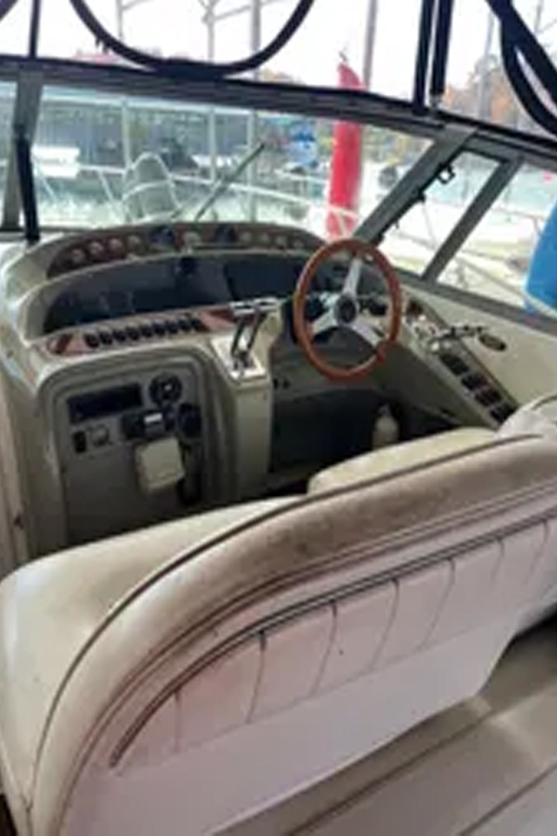 1998 Maxum 4100 SCR