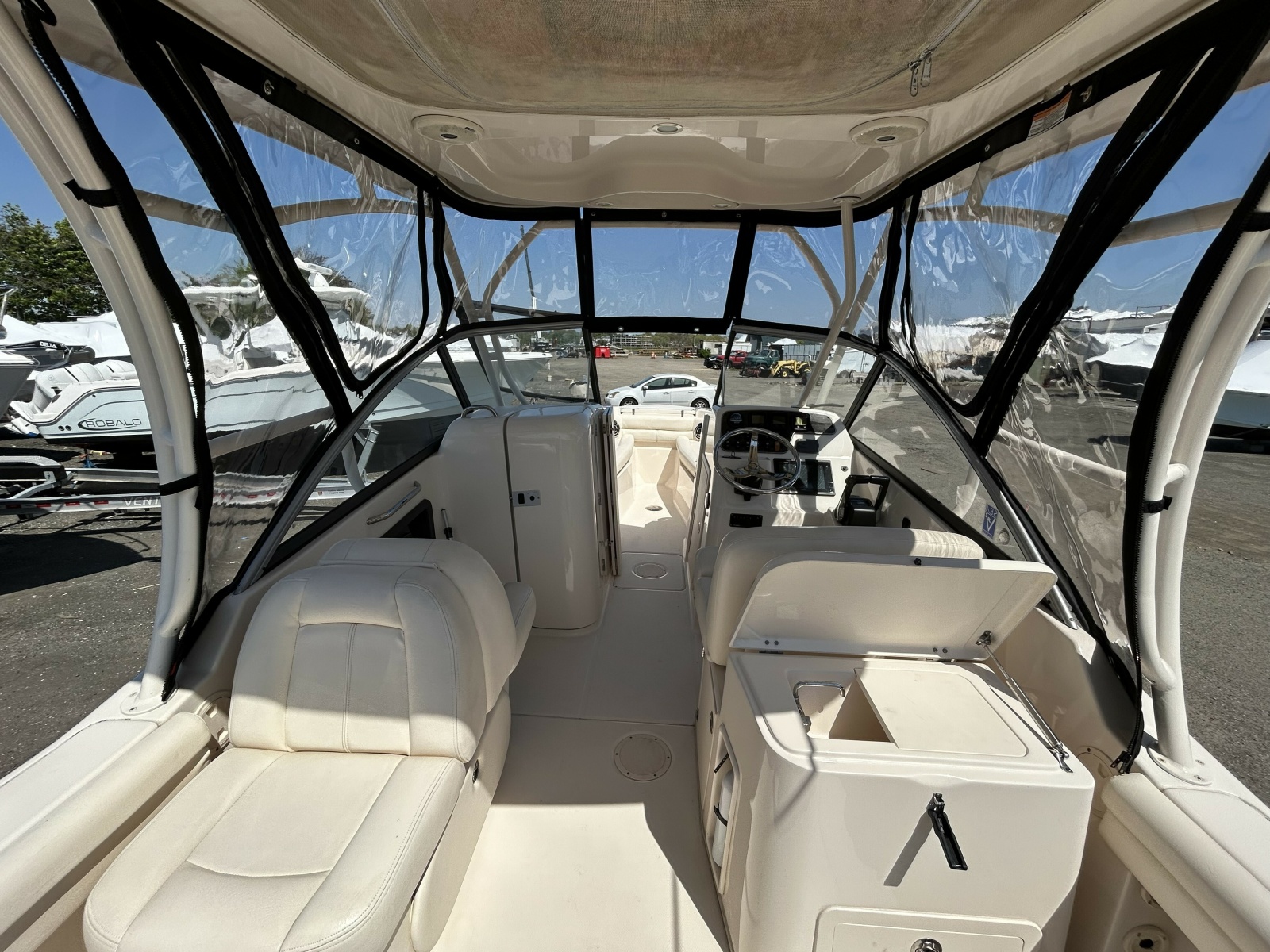 2016 Grady-White 255 Freedom