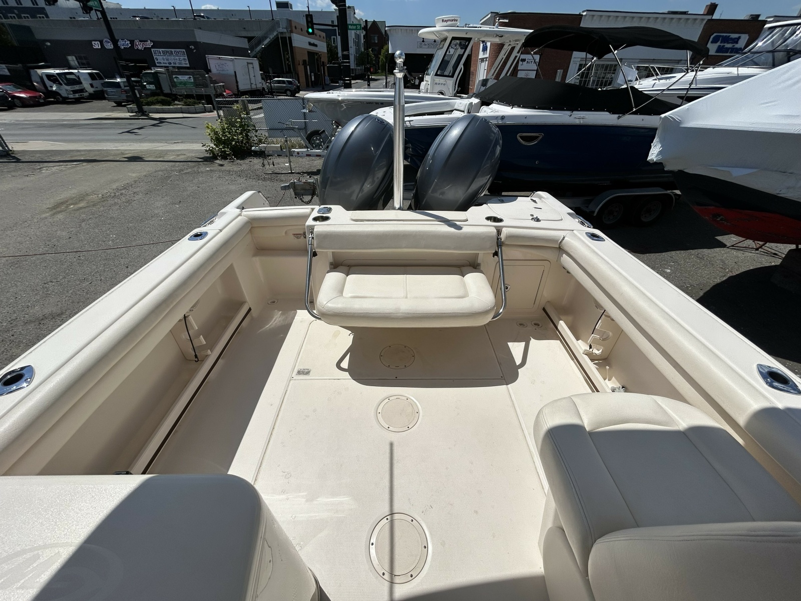 2016 Grady-White 255 Freedom