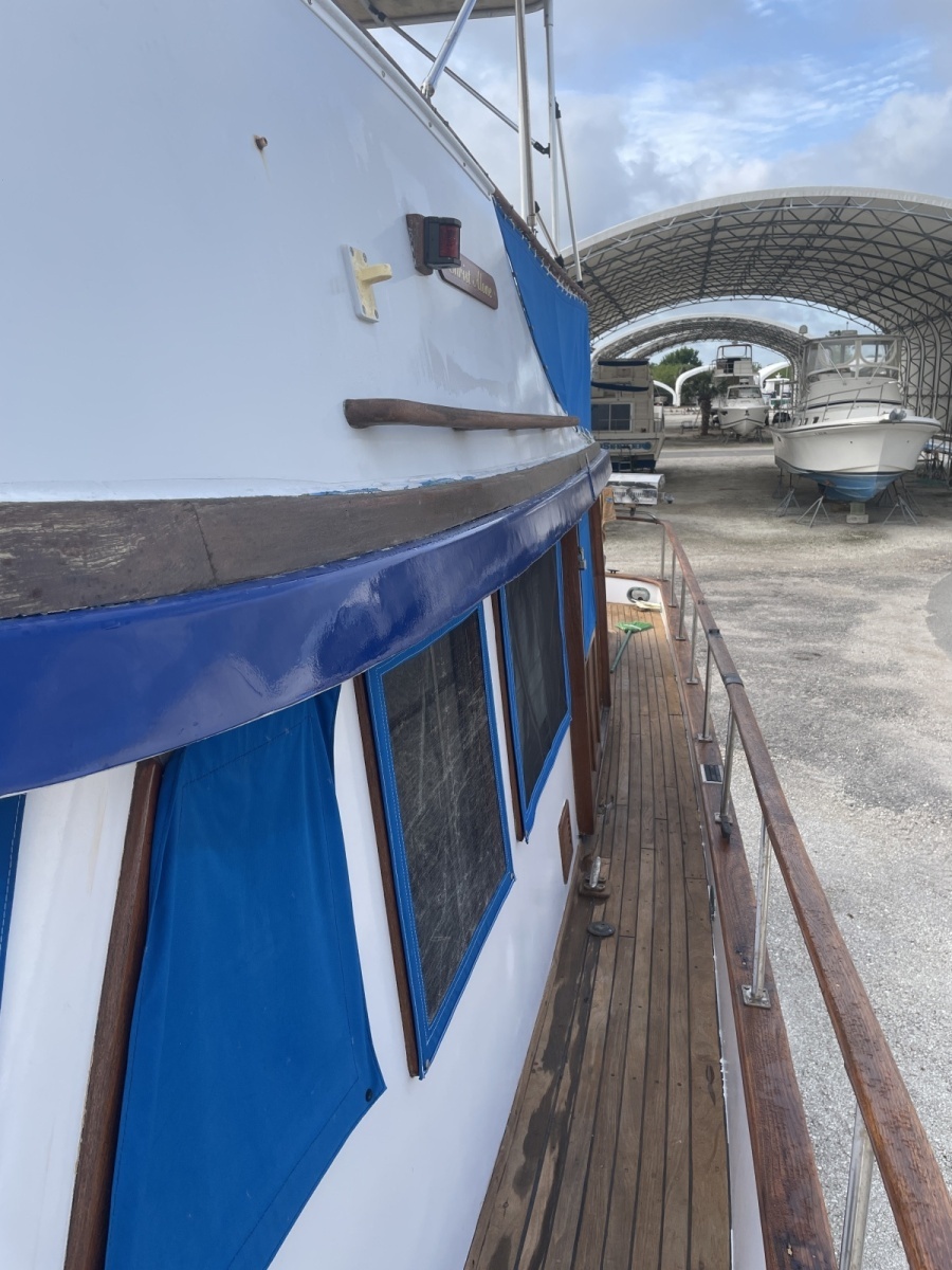 1981 Albin 36 Double Cabin