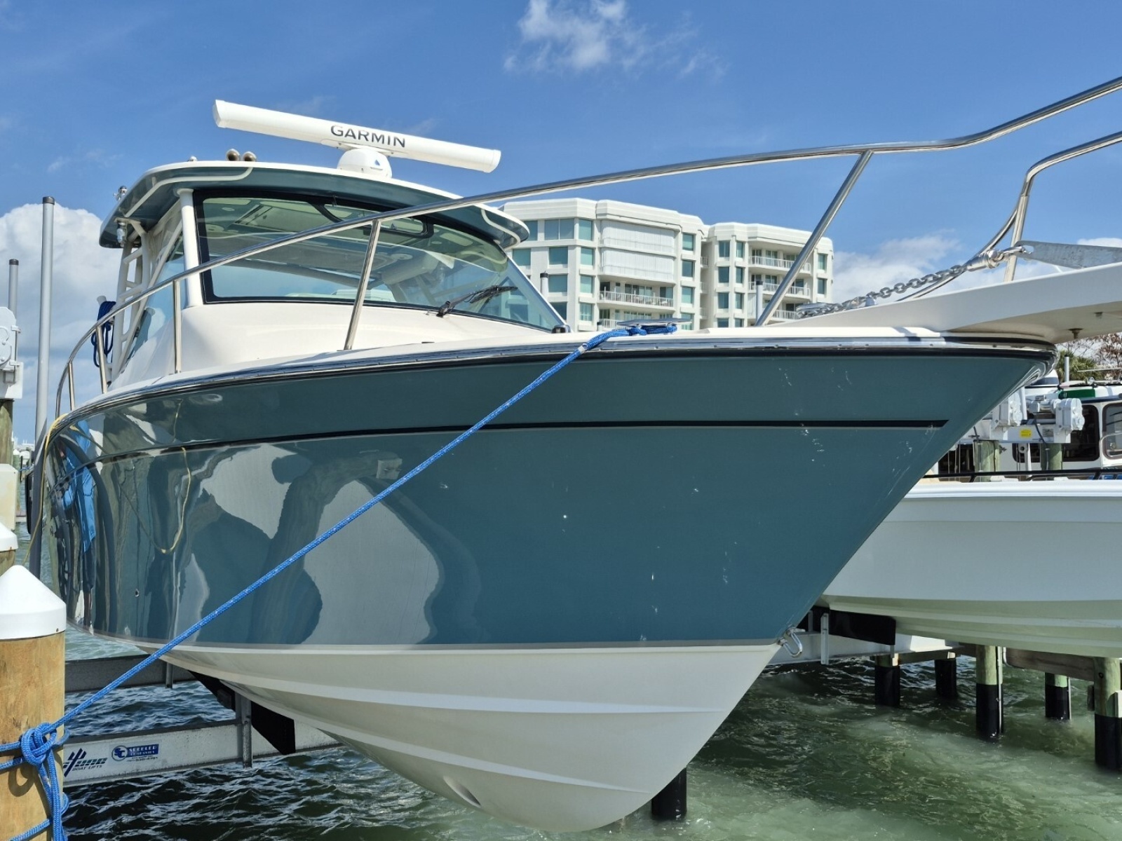 2018 Grady-White 330 Express
