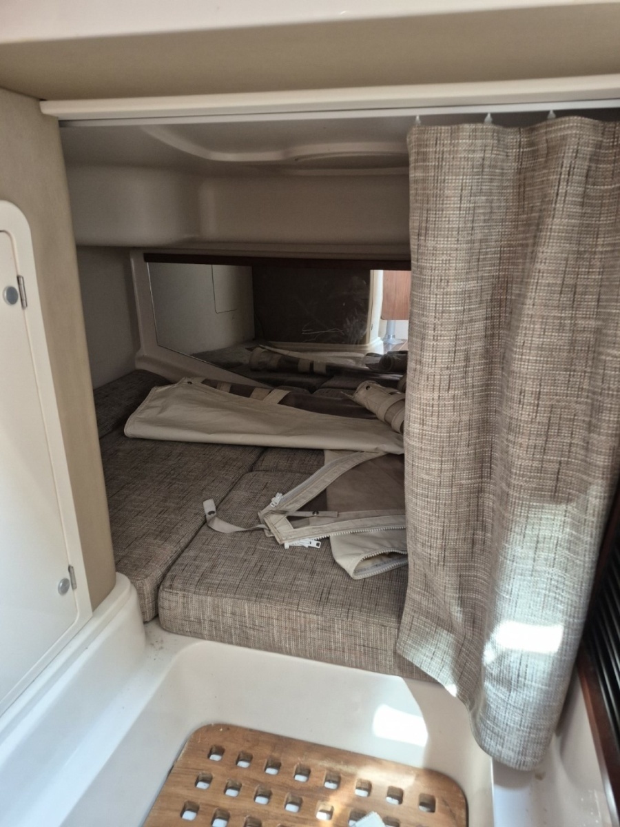 2018 Grady-White 330 Express