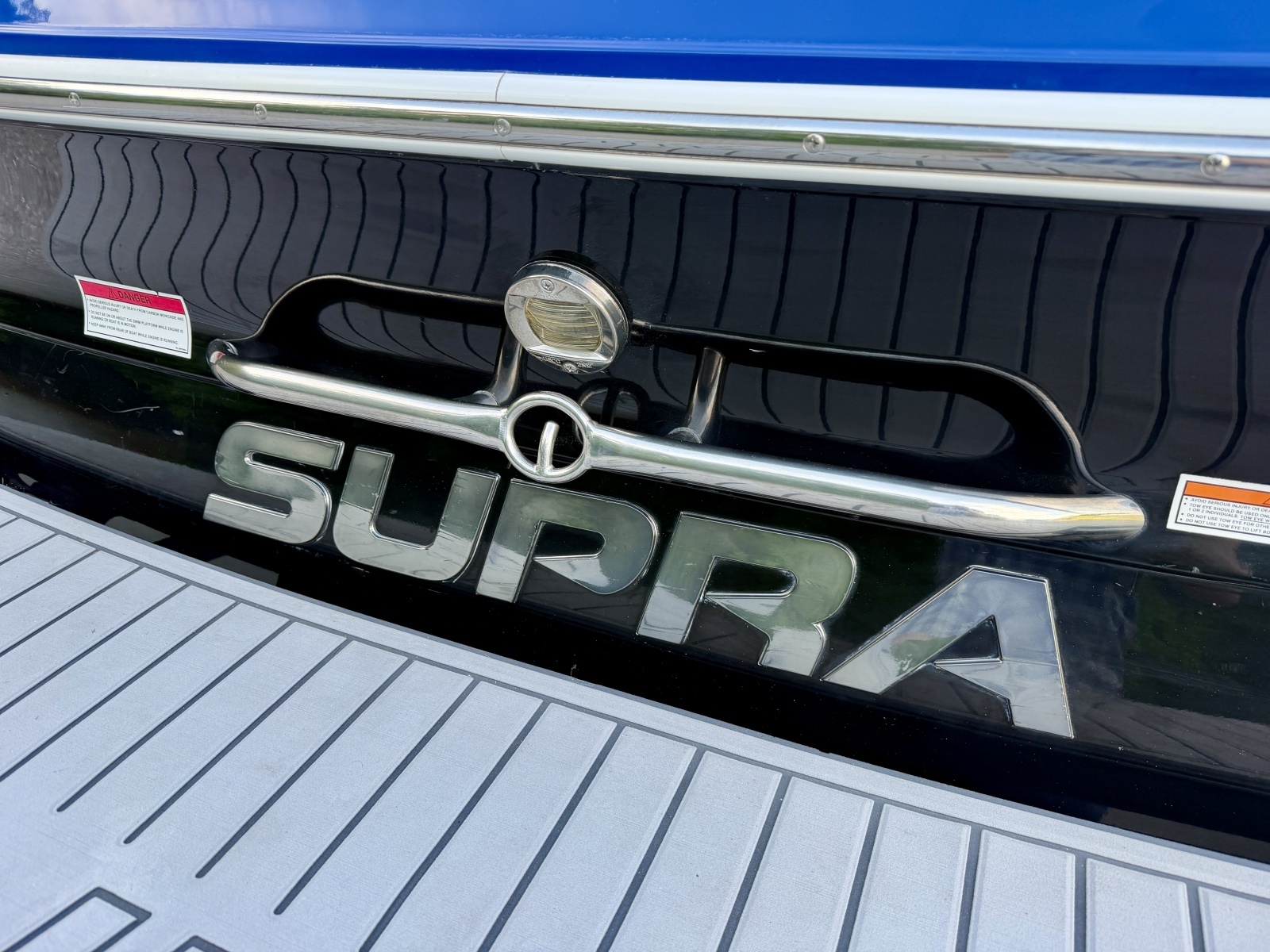 2008 Supra Launch 22SSV World's Edition