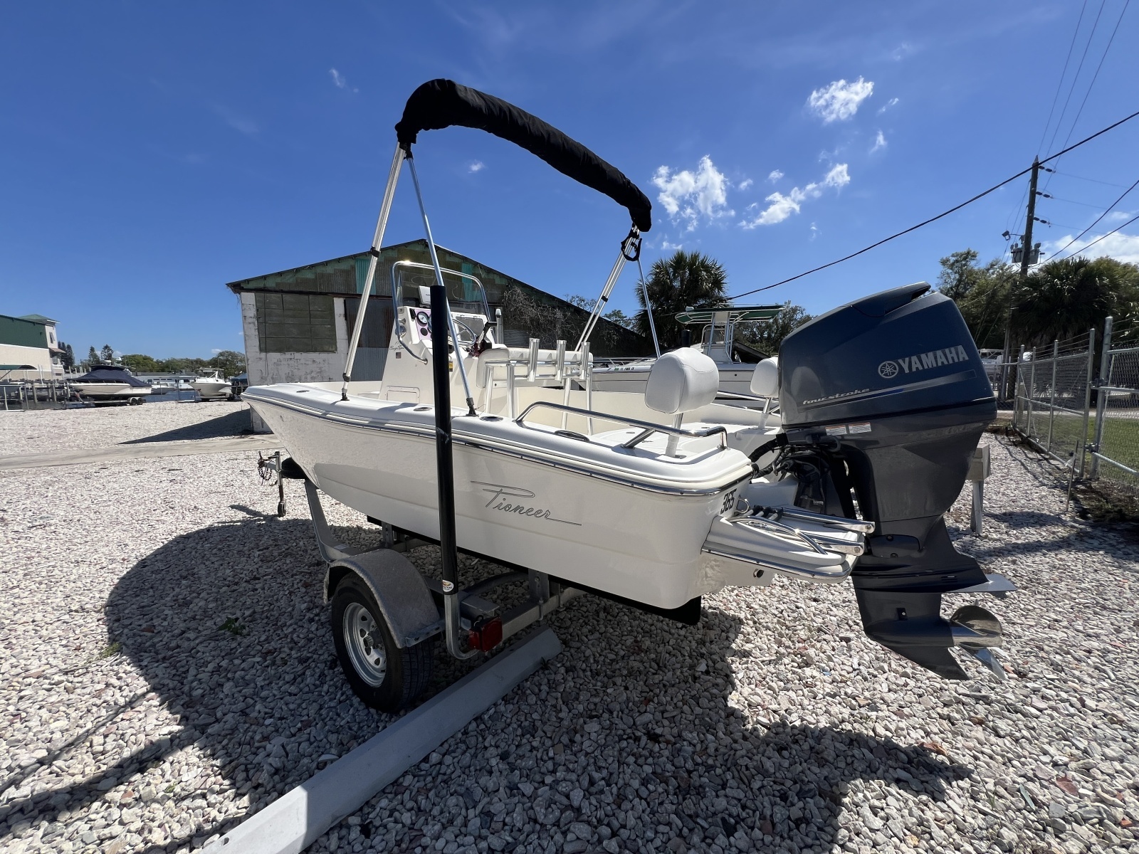 17ft Pioneer Yacht For Sale