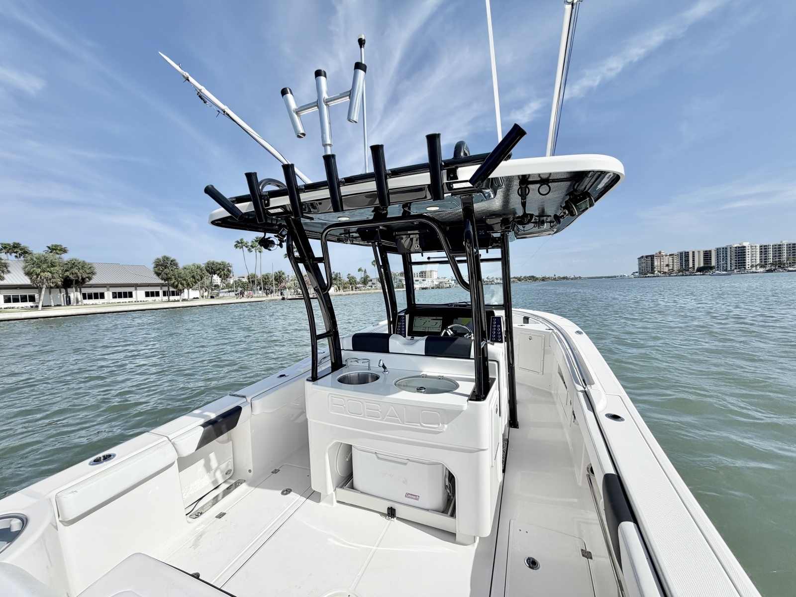 30ft Robalo Yacht For Sale