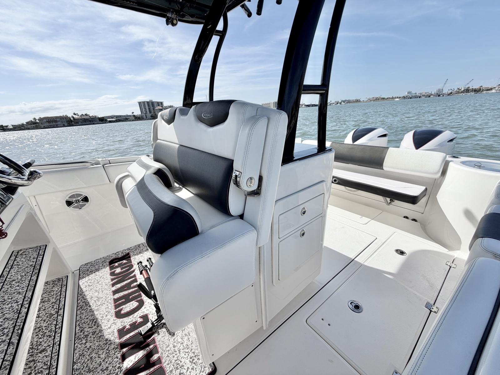 30ft Robalo Yacht For Sale