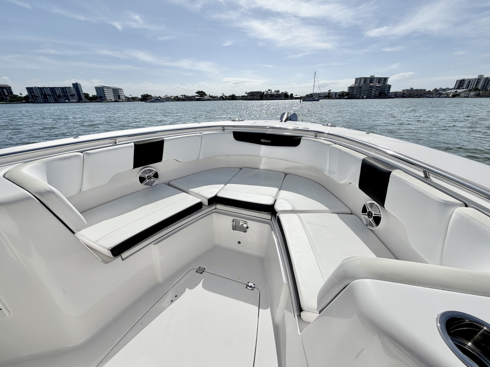 30ft Robalo Yacht For Sale