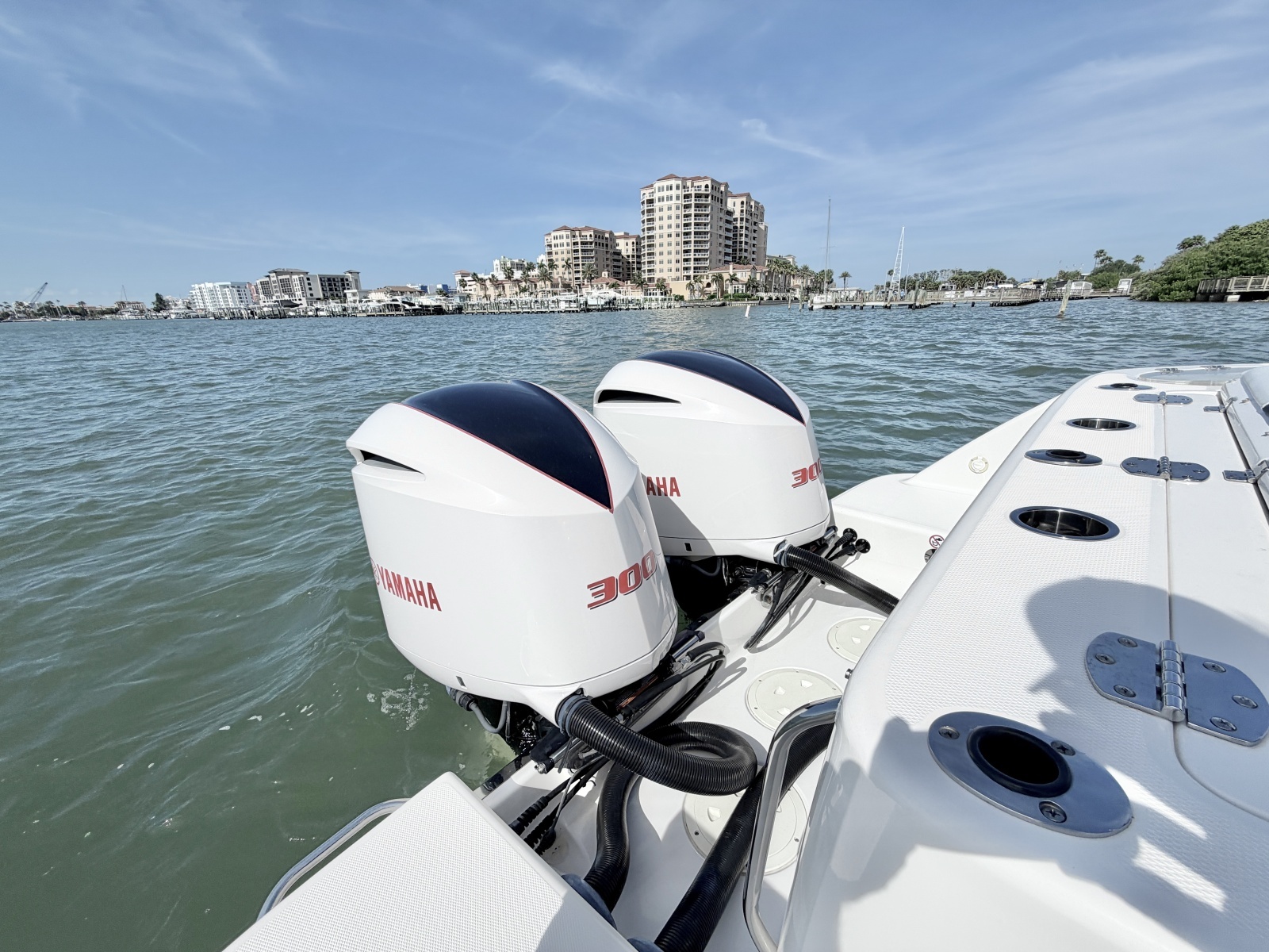 30ft Robalo Yacht For Sale