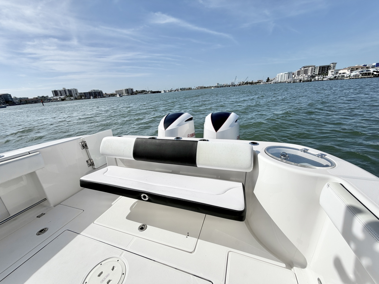 30ft Robalo Yacht For Sale
