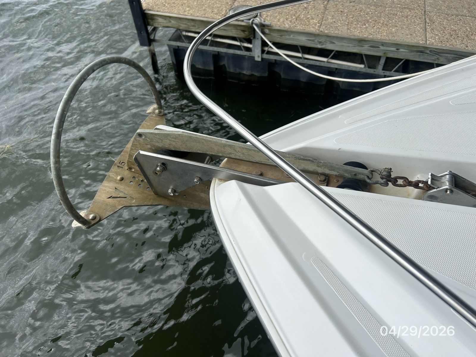 44' Cruisers anchor