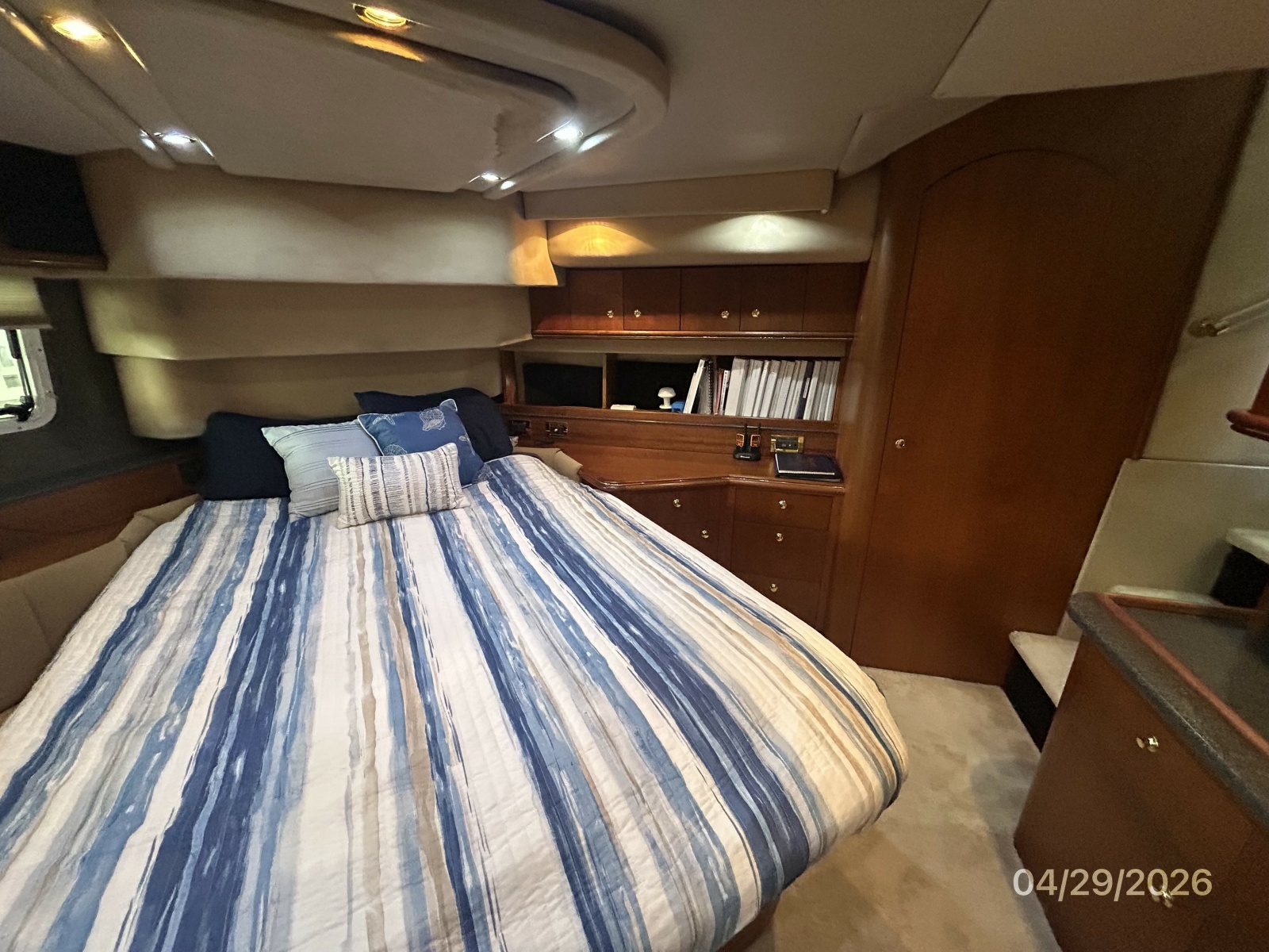 44' Cruisers master stateroom port
