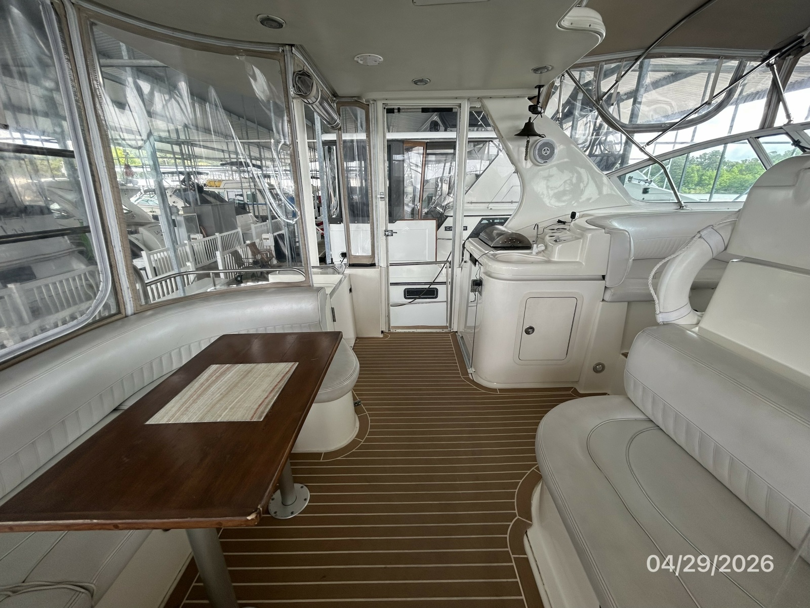 44' Cruisers sundeck port
