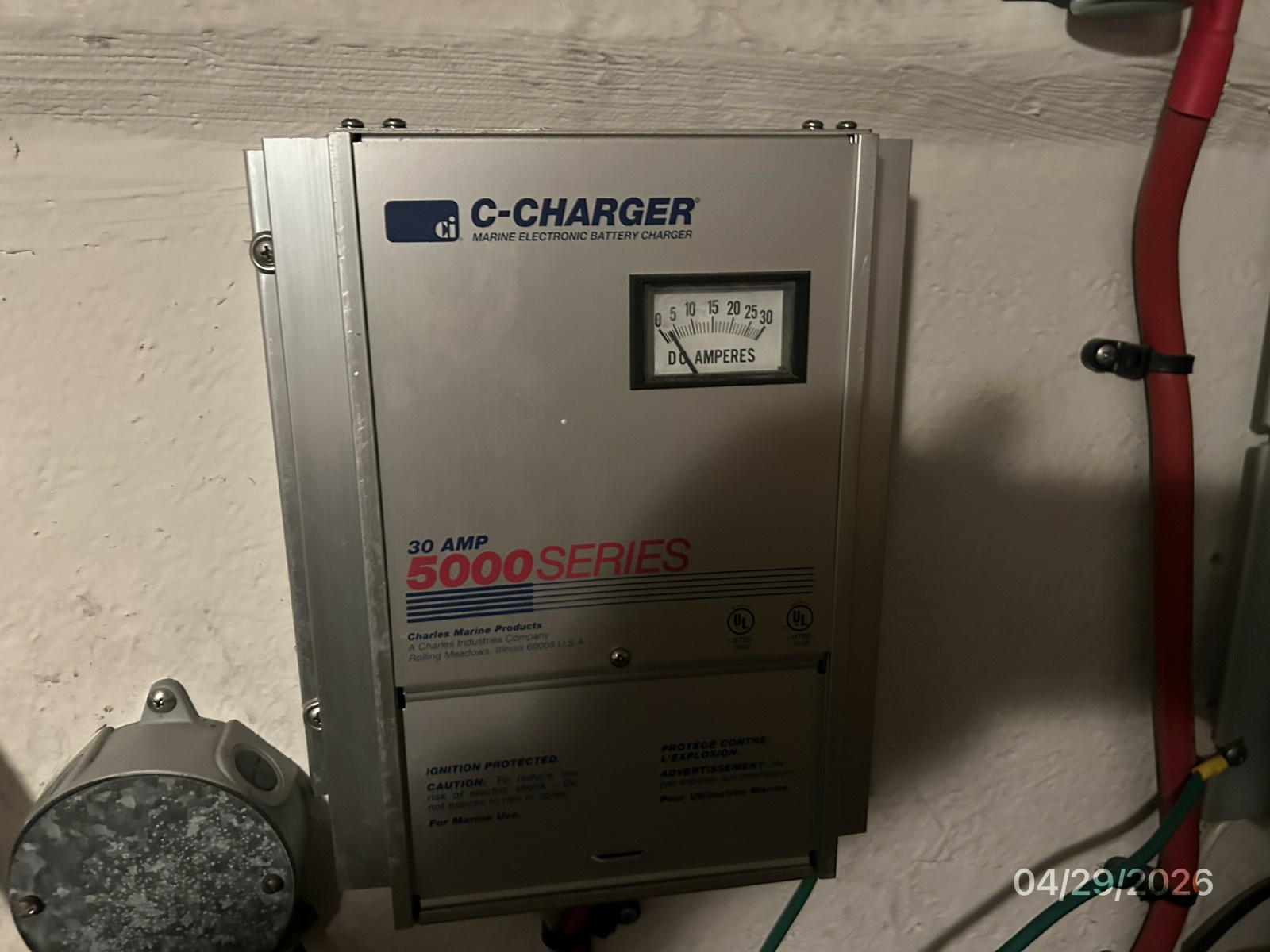 44' Cruisers battery charger2