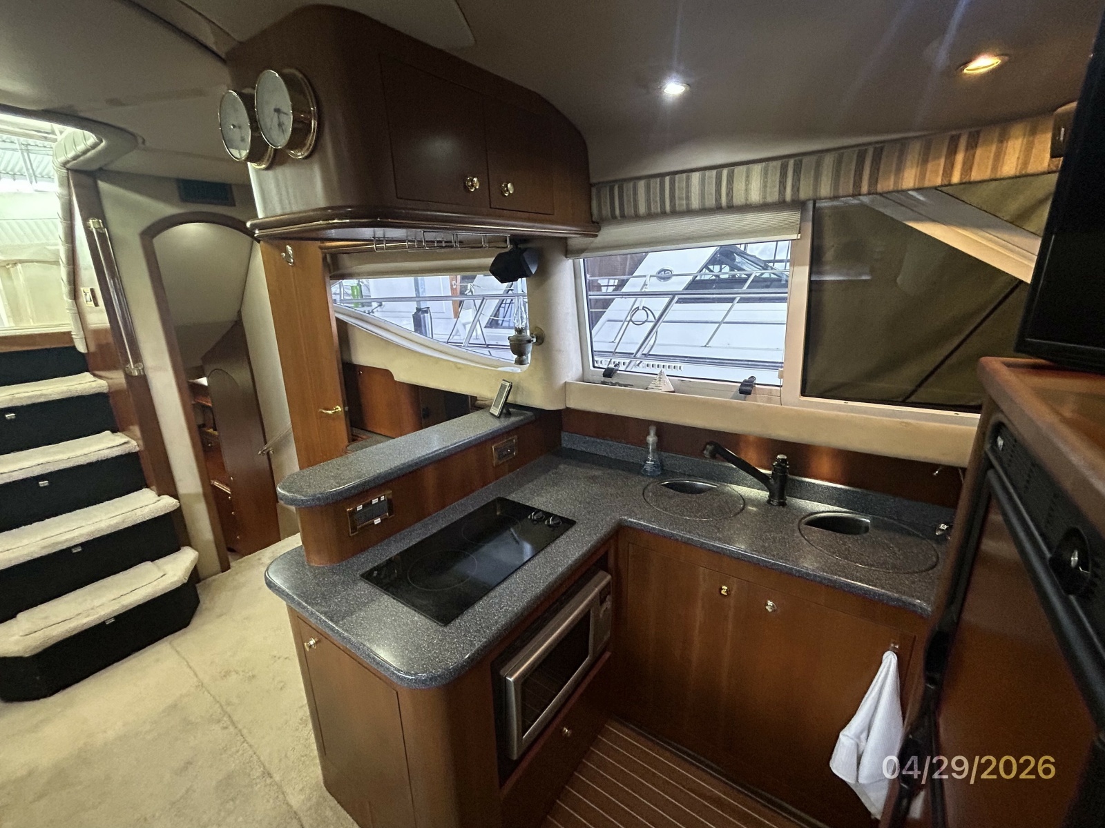 44' Cruisers galley3