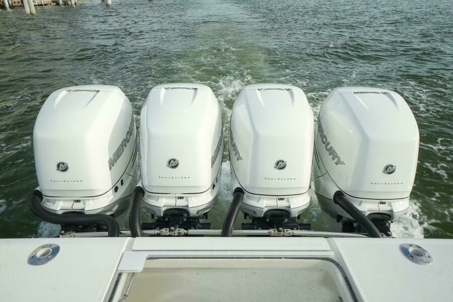 39ft SeaVee Yacht For Sale