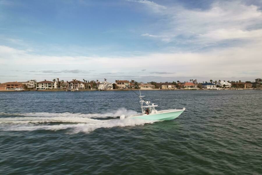 39ft SeaVee Yacht For Sale