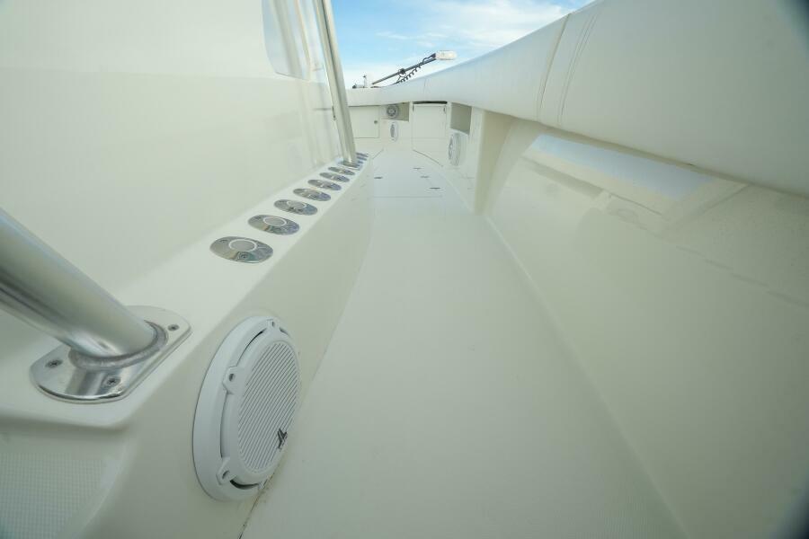 2013 SeaVee 390
