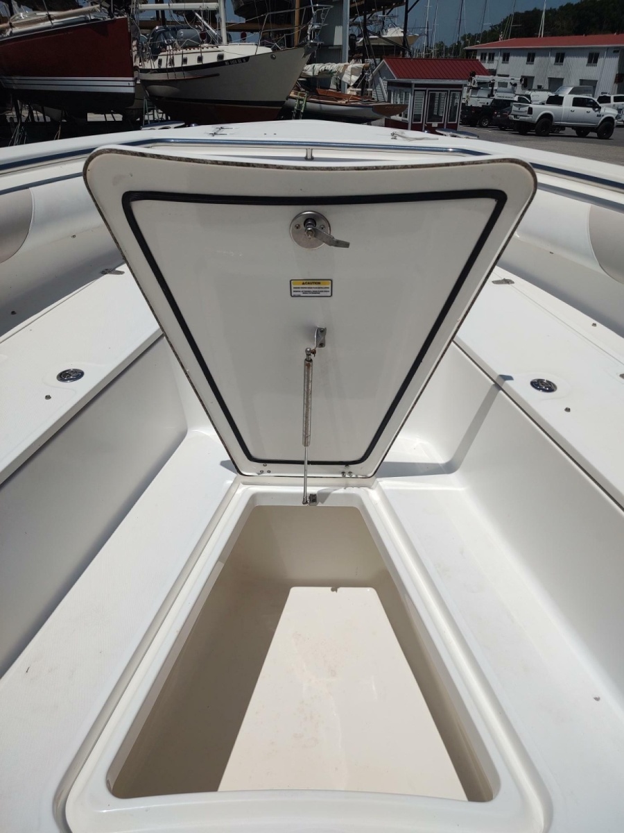 2006 Boston Whaler 320 Outrage