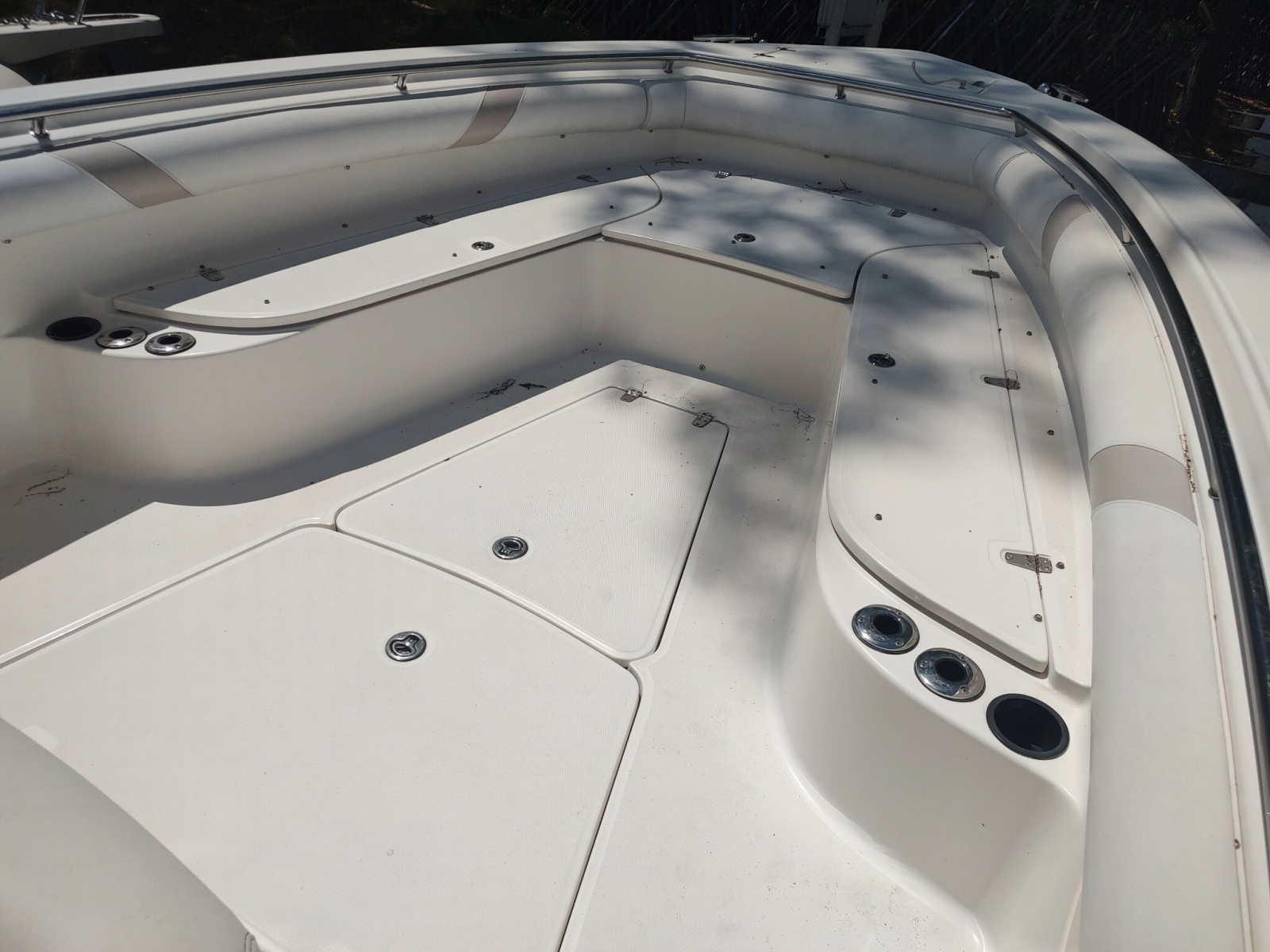 32' 2006 Boston Whaler 320 Outrage