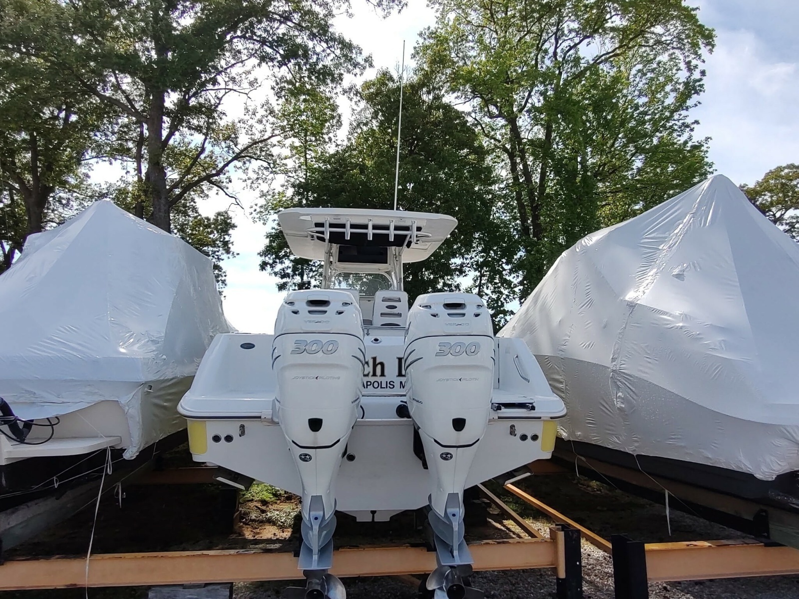 2006 Boston Whaler 320 Outrage
