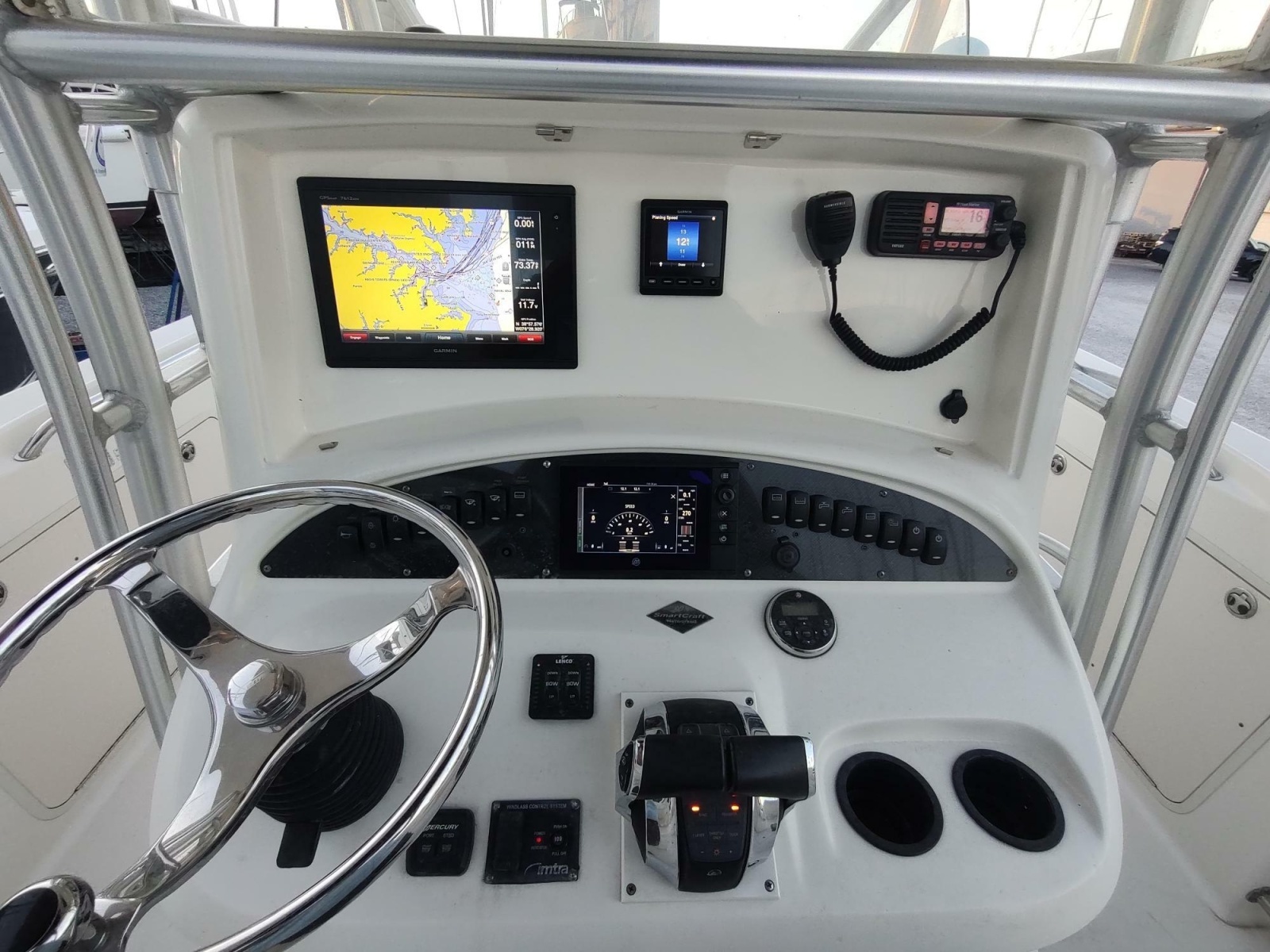 2006 Boston Whaler 320 Outrage