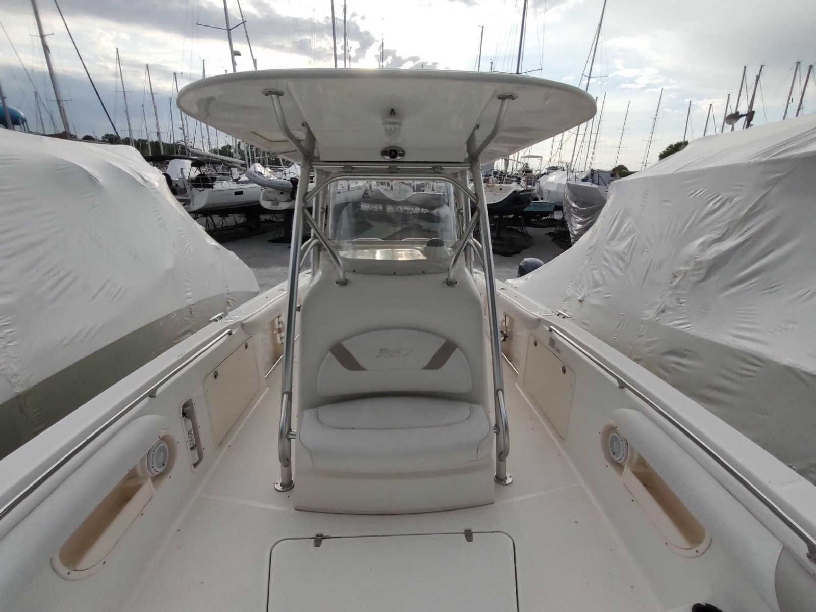 32' 2006 Boston Whaler 320 Outrage