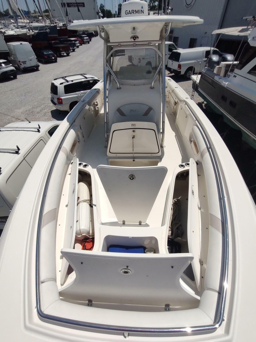 2006 Boston Whaler 320 Outrage