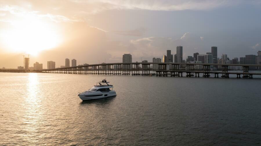 2022 Azimut 78