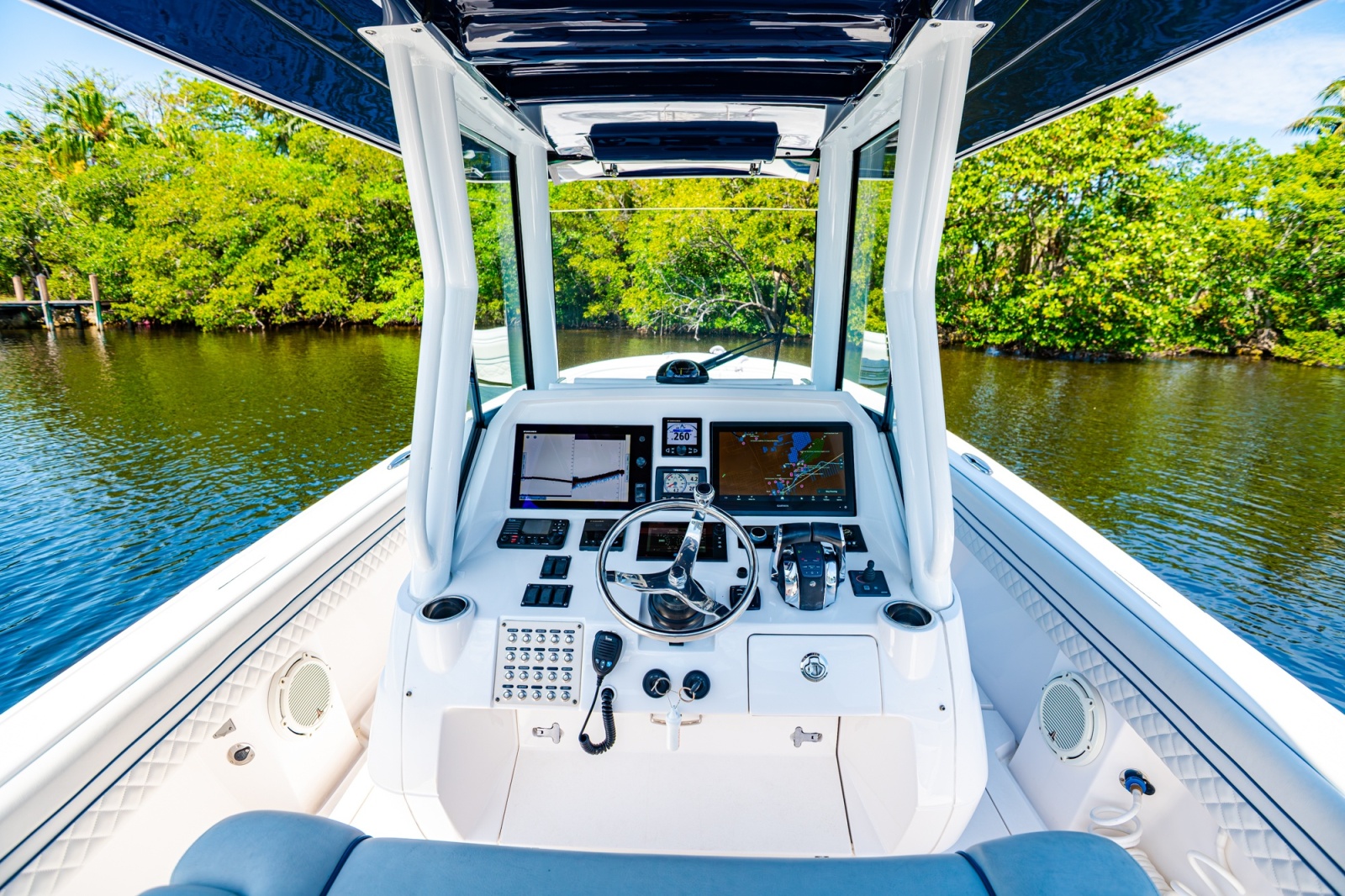 2018 Intrepid 327