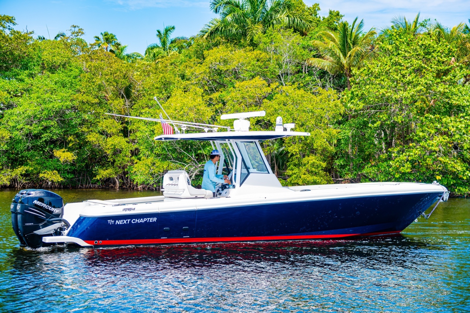 2018 Intrepid 327
