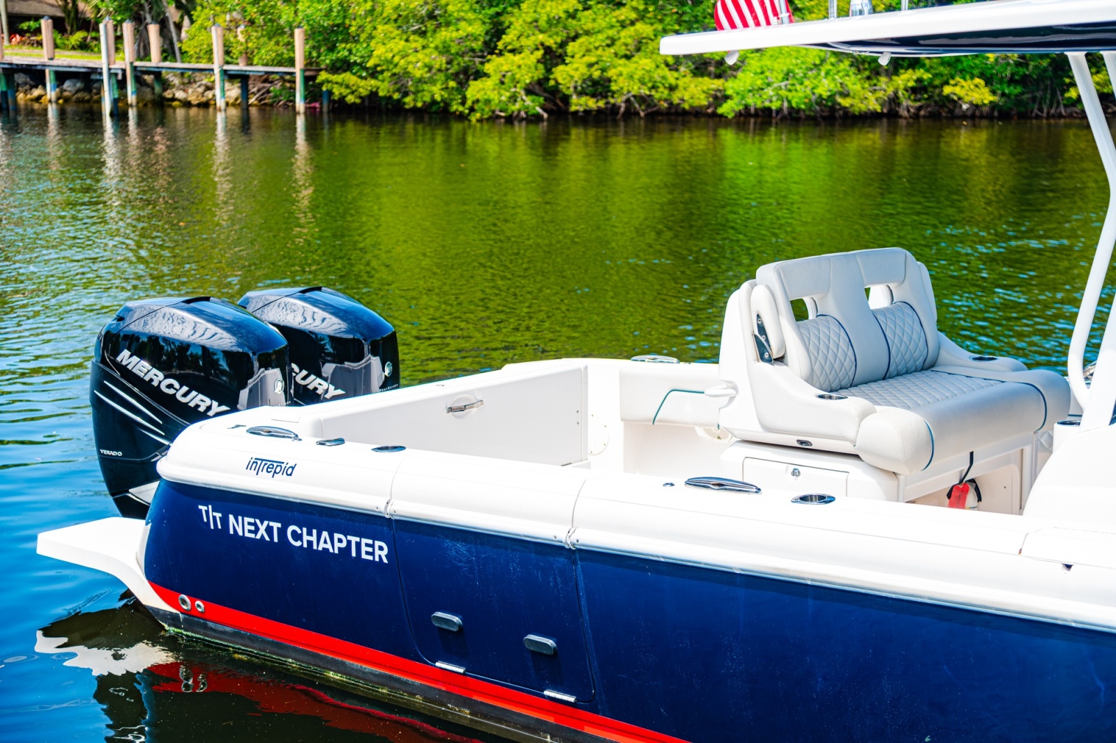 2018 Intrepid 327