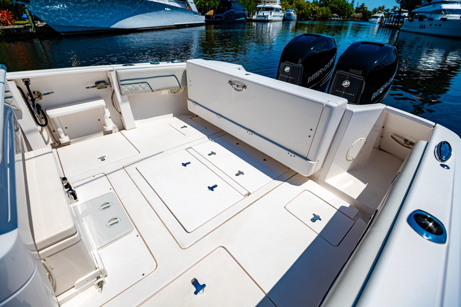 2018 Intrepid 327