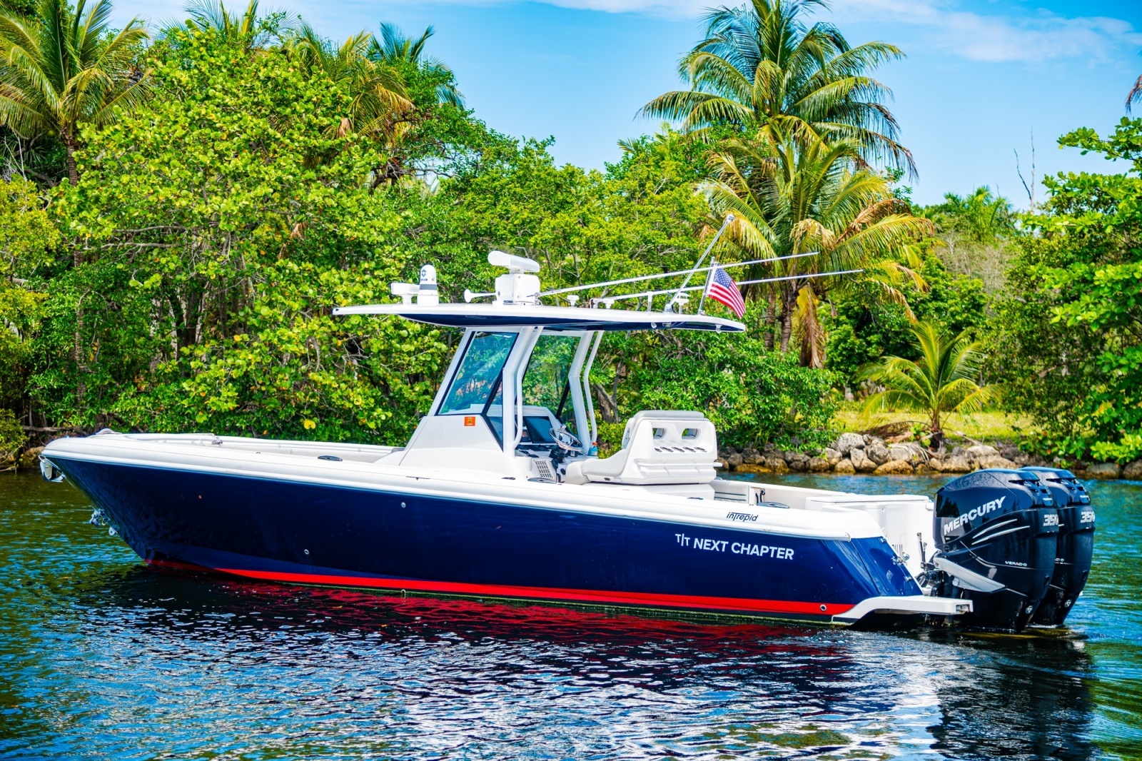 2018 Intrepid 327